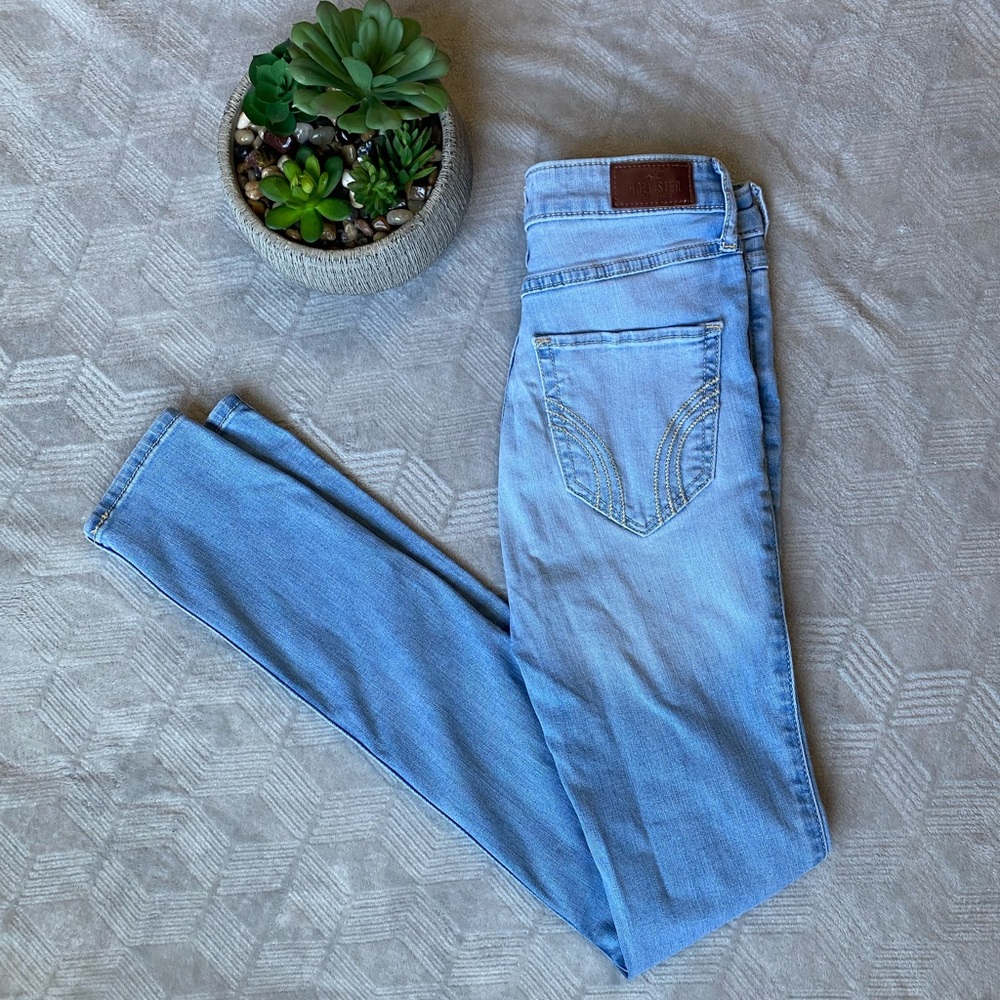 Hollister High Rise Super Skinny
